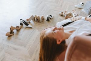 Shopping for Furniture: How AR Helps Visualize Your Space