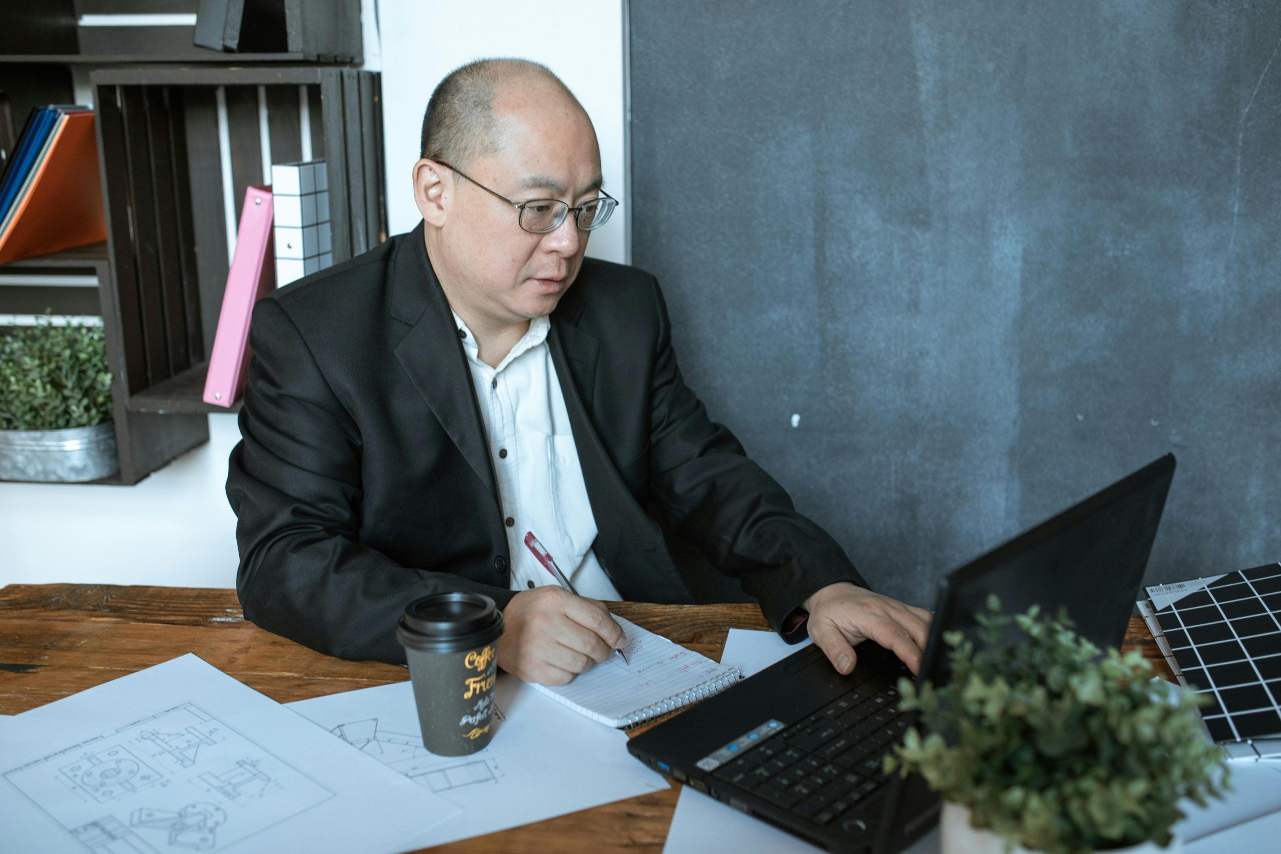 The Art of Negotiating Your First Salary Offer
