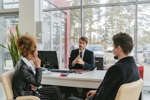 How to Get Noticed by Recruiters on LinkedIn