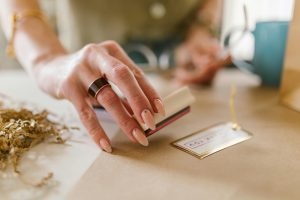 Shopping for Gifts: The Best Personalized Present Ideas